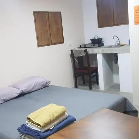 Hogar Tico-Estadounidense Cerca De Aeropuerto Alajuela Exterior photo