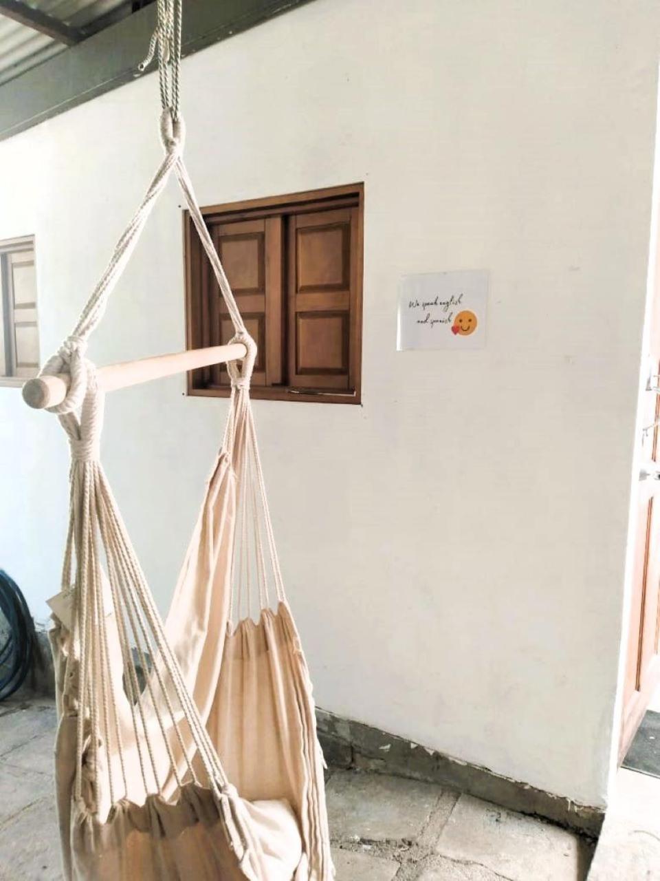 Hogar Tico-estadounidense Cerca De Aeropuerto * Alajuela